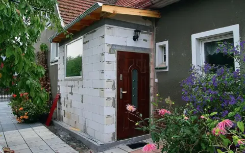 Dobudowa budynku gospodarczego do domu: przepisy i wymogi