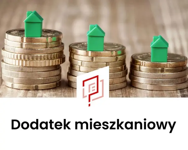 Trzy stosy monet z zielonymi domkami na szczycie symbolizują dodatek mieszkaniowy z gminy.