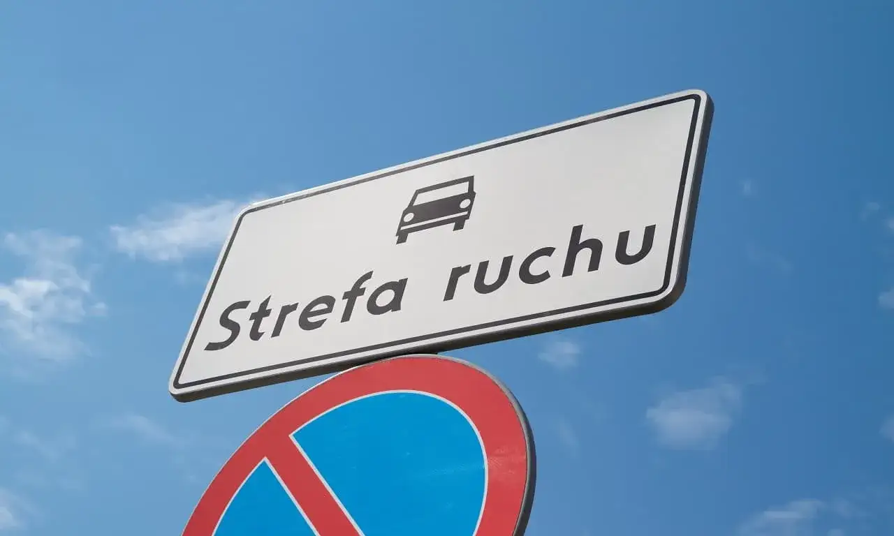 znaki drogowe strefa ruchu strefa zamieszkania