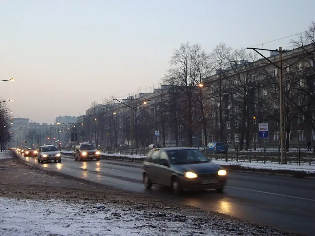 Aleja Jana Pawła II Krak&oacute;w samoch&oacute;d